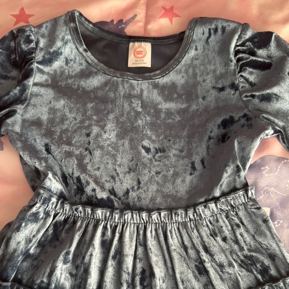 Elegant Velvet Kids Dress in Teal - Picture 3 of 7